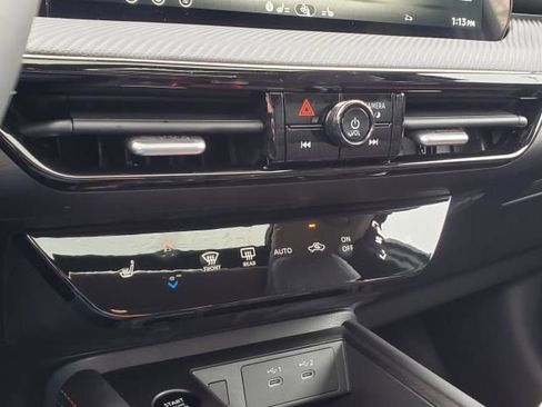 New 2026 Nissan Kicks SR w/ SR Premium Package image 31