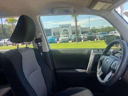 Used 2023 Toyota 4Runner SR5 AWD/4WD image 13