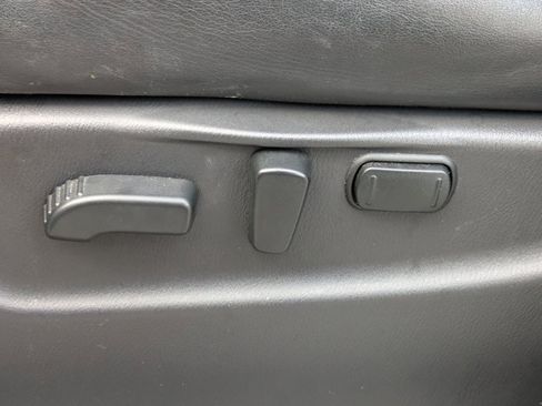 Used 2018 Nissan Armada SL w/ Moonroof Package image 17