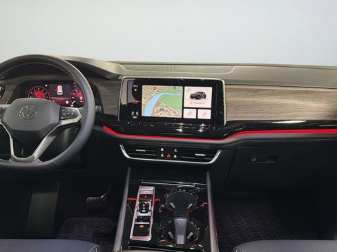 New 2026 Volkswagen Atlas SEL image 34