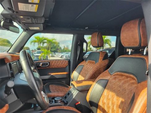 Used 2021 Ford Bronco Black Diamond image 19