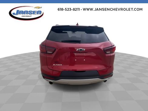 Used 2024 Chevrolet Blazer LT w/ Convenience Package FWD image 7