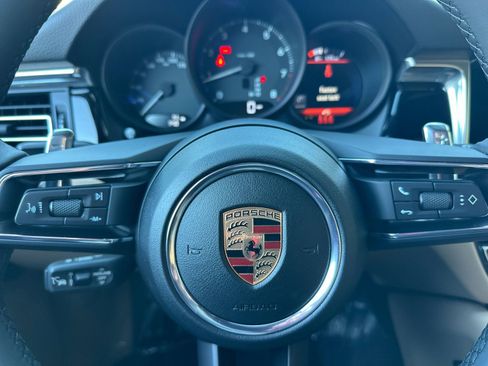 New 2026 Porsche Macan image 26