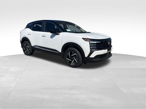 New 2025 Nissan Kicks SV w/ Illumination Package image 7