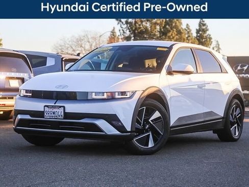 Certified 2025 Hyundai Ioniq 5 SE image 1