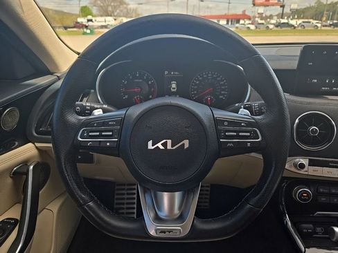 Used 2023 Kia Stinger GT-Line w/ Sun & Sound Package image 4