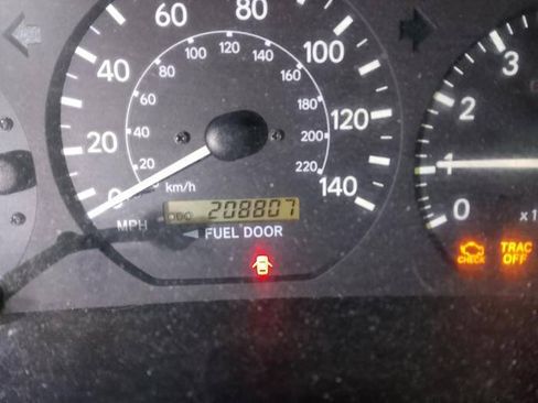 Used 2000 Toyota Camry LE FWD image 40