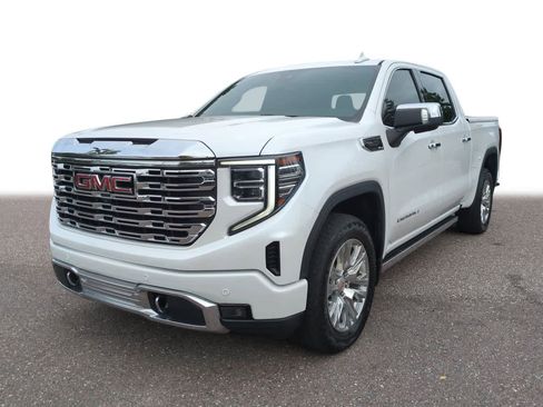Used 2023 GMC Sierra 1500 Denali w/ Technology Package AWD/4WD image 1