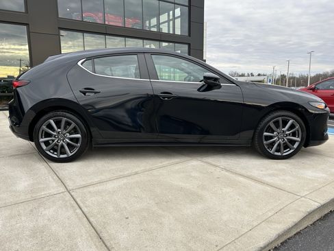 Used 2024 MAZDA MAZDA3 s image 8