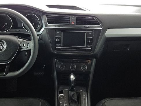 Used 2018 Volkswagen Tiguan S w/ 3rd Row Seat Package AWD/4WD image 9