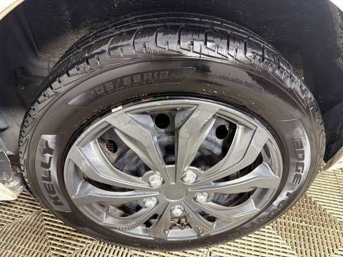 Used 2014 Toyota Corolla S image 19