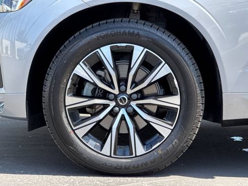 Certified 2023 Volvo XC60 B5 Core w/ Climate Package AWD/4WD image 25