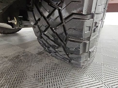 Used 2023 GMC Yukon AT4 w/ LPO, Floor Liner Package AWD/4WD image 50