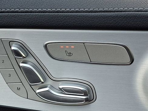 Used 2023 Mercedes-Benz GLC 300 4MATIC Coupe image 29