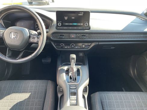 Used 2025 Honda HR-V Sport image 11