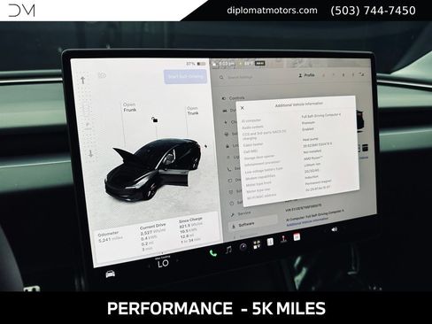 Used 2025 Tesla Model 3 Performance AWD/4WD image 33