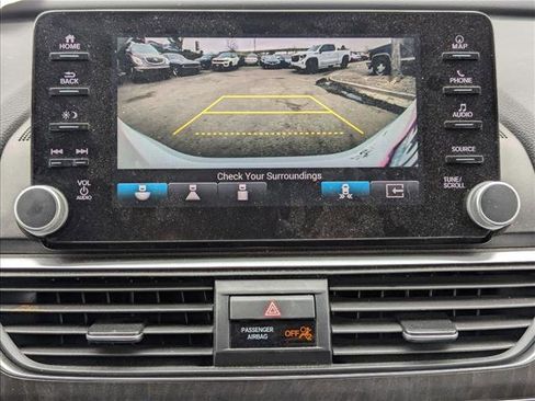 Used 2018 Honda Accord Touring image 14