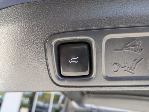 Certified 2022 Ford Expedition Platinum image 22