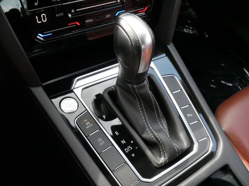 Certified 2021 Volkswagen Arteon SEL image 24