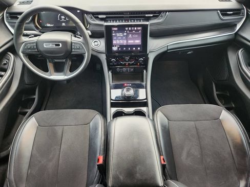 Used 2023 Jeep Grand Cherokee L Laredo AWD/4WD image 25