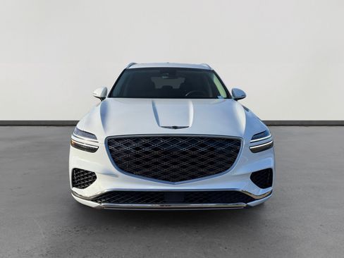 Used 2026 Genesis GV70 2.5T Select image 8