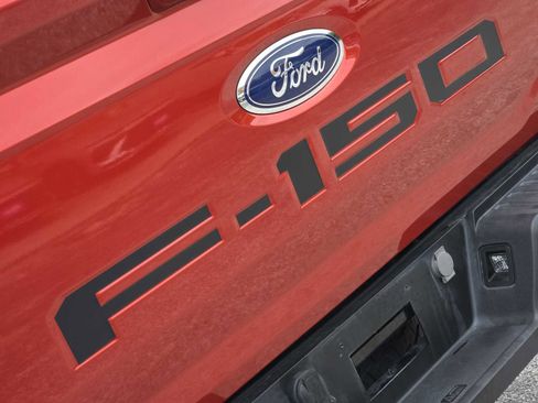 Used 2023 Ford F150 Lariat AWD/4WD image 12