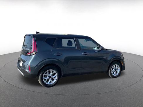 Used 2025 Kia Soul LX w/ LX Technology Package image 15