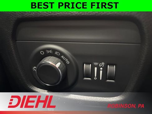 New 2025 Jeep Grand Cherokee Laredo X image 23