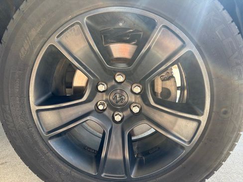 Used 2023 RAM 1500 Big Horn AWD/4WD image 5
