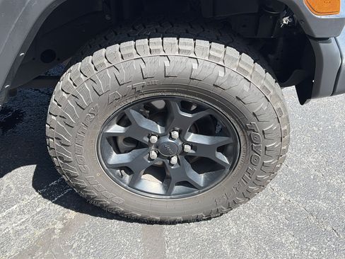 Used 2020 Jeep Wrangler Sport AWD/4WD image 15