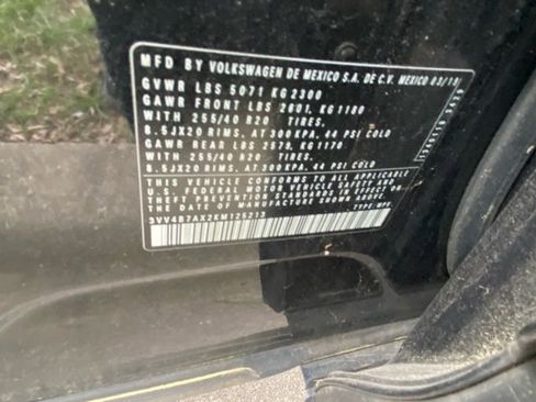 Used 2019 Volkswagen Tiguan SEL Premium R-Line image 14