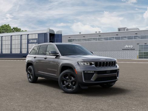 New 2026 Jeep Grand Cherokee Limited w/ Limited Altitude Package image 5