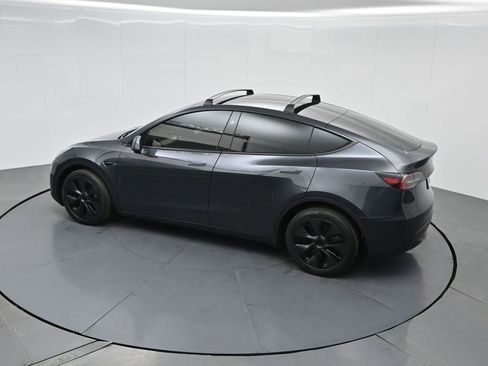 Used 2025 Tesla Model Y Long Range image 56