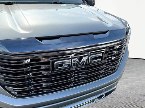 Used 2023 GMC Sierra 1500 Denali Ultimate AWD/4WD image 35