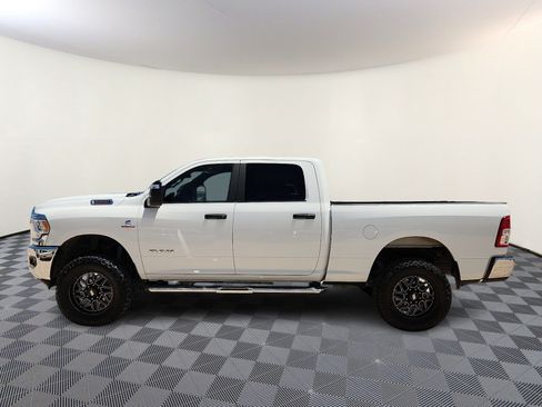 Used 2024 RAM 2500 Big Horn w/ Off Road Package AWD/4WD image 2