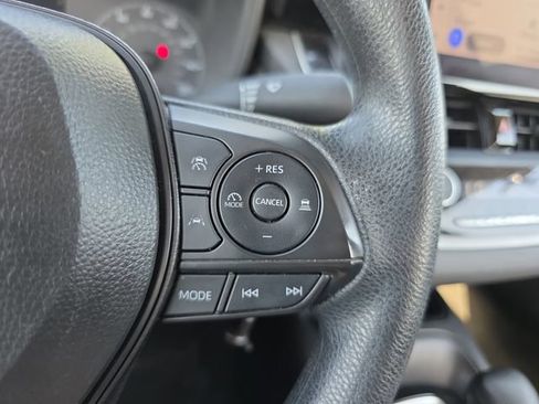 Used 2024 Toyota Corolla LE FWD image 20