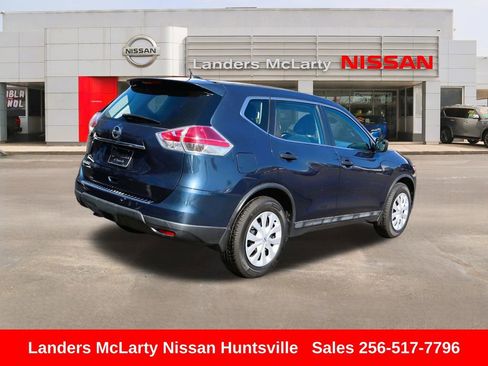 Used 2016 Nissan Rogue S image 3