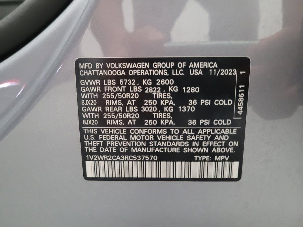 Used 2024 Volkswagen Atlas SE FWD image 33