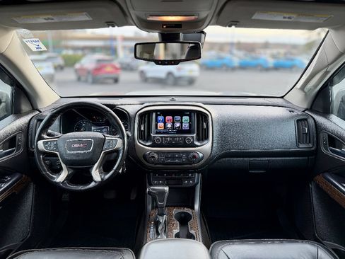 Used 2017 GMC Canyon Denali image 5