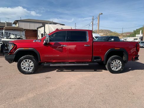 Used 2020 GMC Sierra 2500 Denali w/ Denali Ultimate Package AWD/4WD image 4