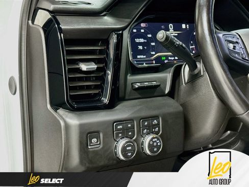 Used 2025 GMC Sierra 2500 AT4X AWD/4WD image 12