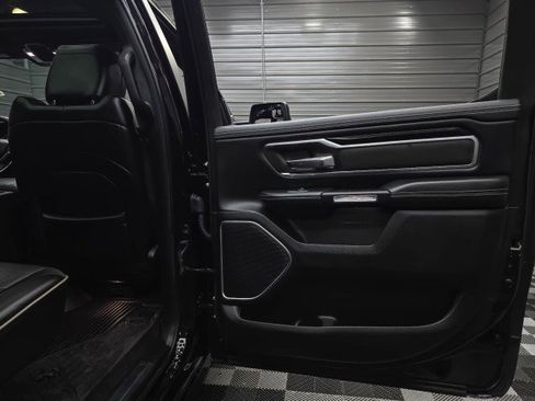 Used 2019 RAM 1500 Laramie w/ Sport Appearance Package AWD/4WD image 39