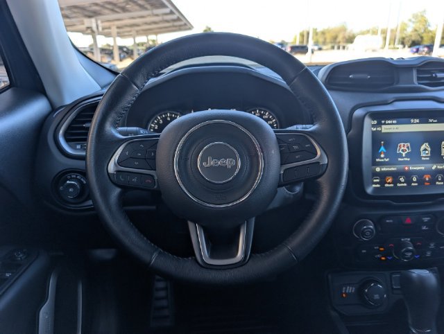 Used 2022 Jeep Renegade Latitude w/ Convenience Group AWD/4WD image 23