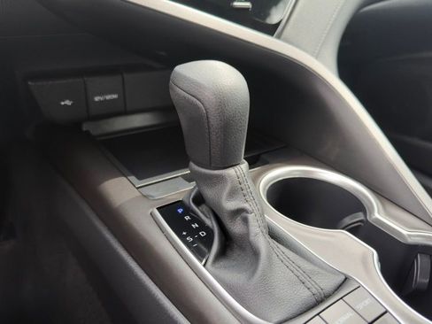 Used 2024 Toyota Camry LE image 9