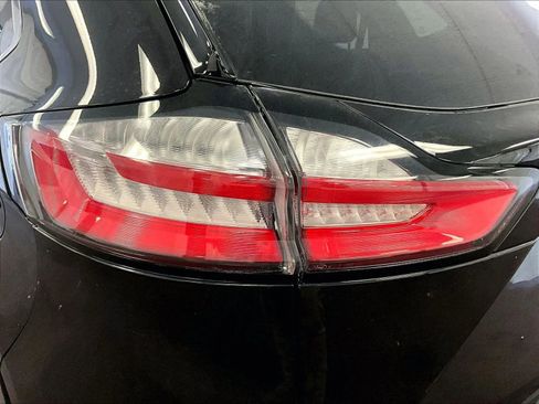 Used 2023 Ford Edge SEL w/ Convenience Package image 28