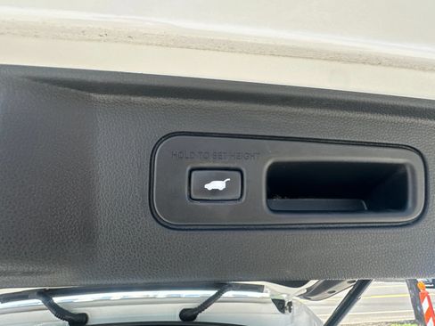 Used 2024 Honda Pilot TrailSport image 37
