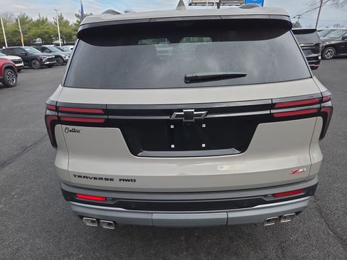 New 2026 Chevrolet Traverse Z71 w/ Driver Confidence Package image 3