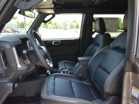 New 2026 Ford Bronco Outer Banks AWD/4WD image 14