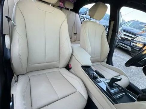 Used 2018 BMW 330i Sedan w/ Convenience Package image 22