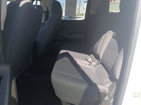 Used 2025 Nissan Frontier S AWD/4WD image 10